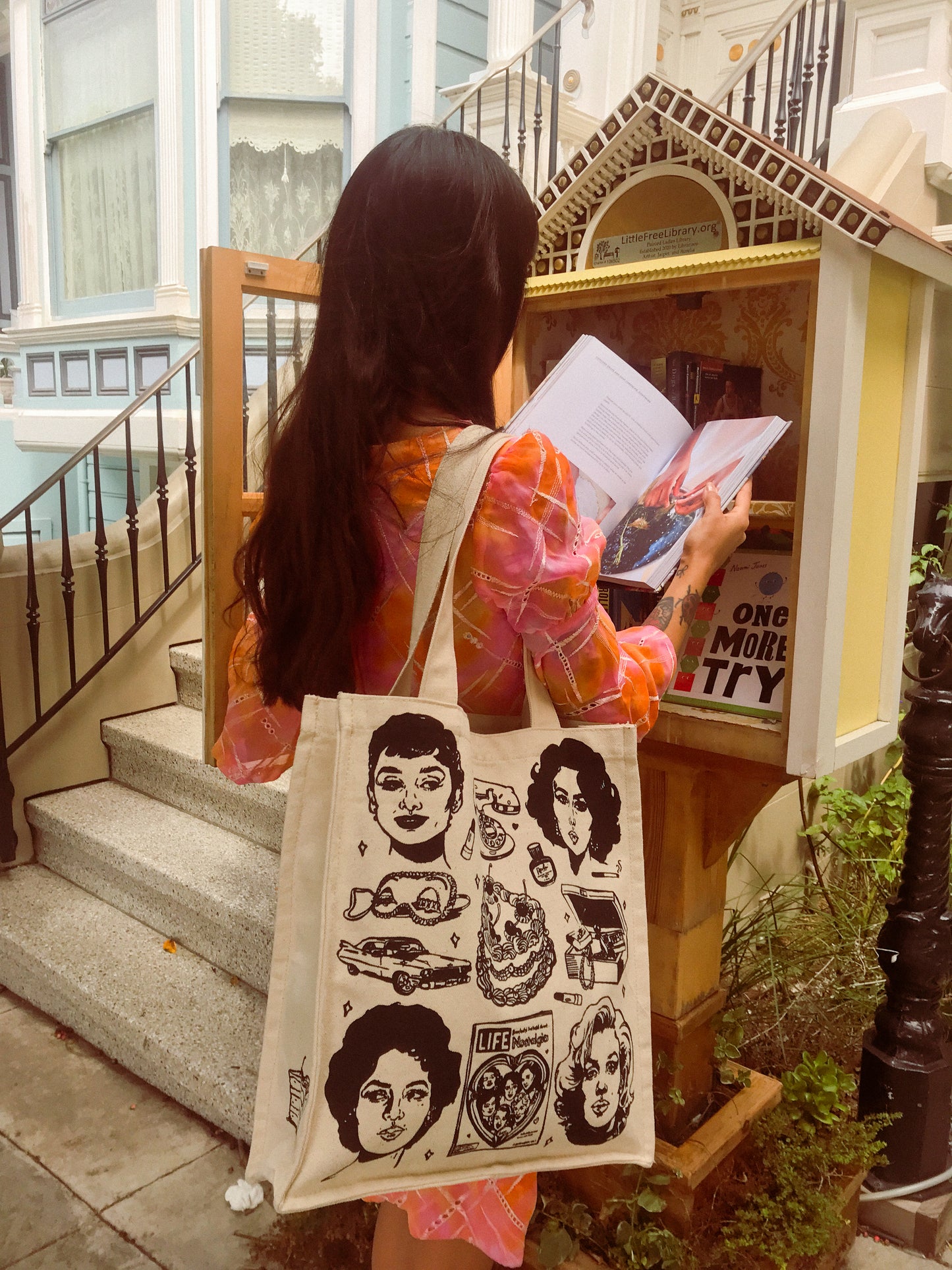 Old Glamour Tote